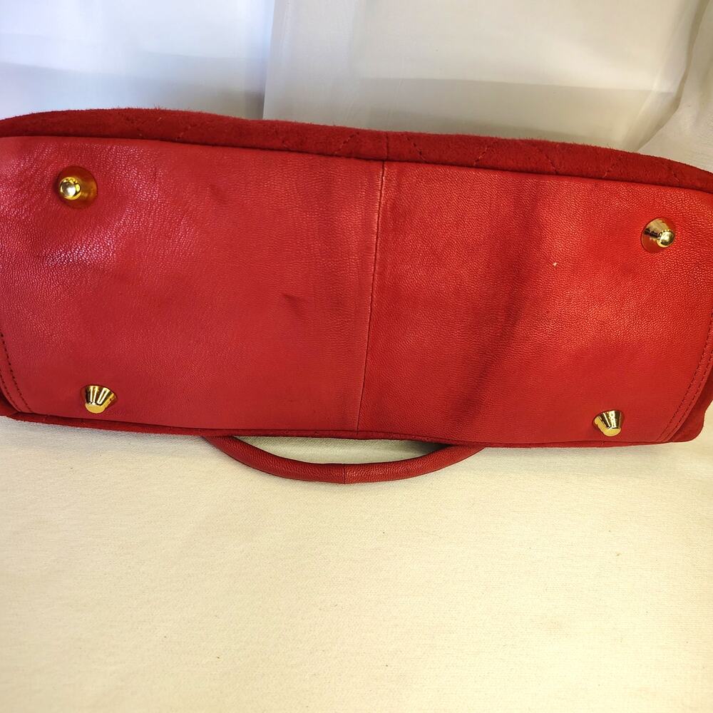 Vintage Red Quilted Suede Leather Satchel Handbag Gold Hardware Top Handle Purse - Picture 16 of 16